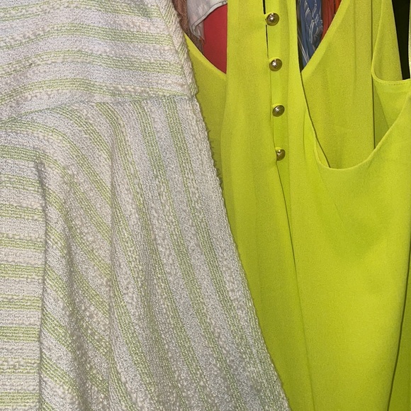 BNWT BCBG generation skirt in lime comb color - Picture 8 of 8